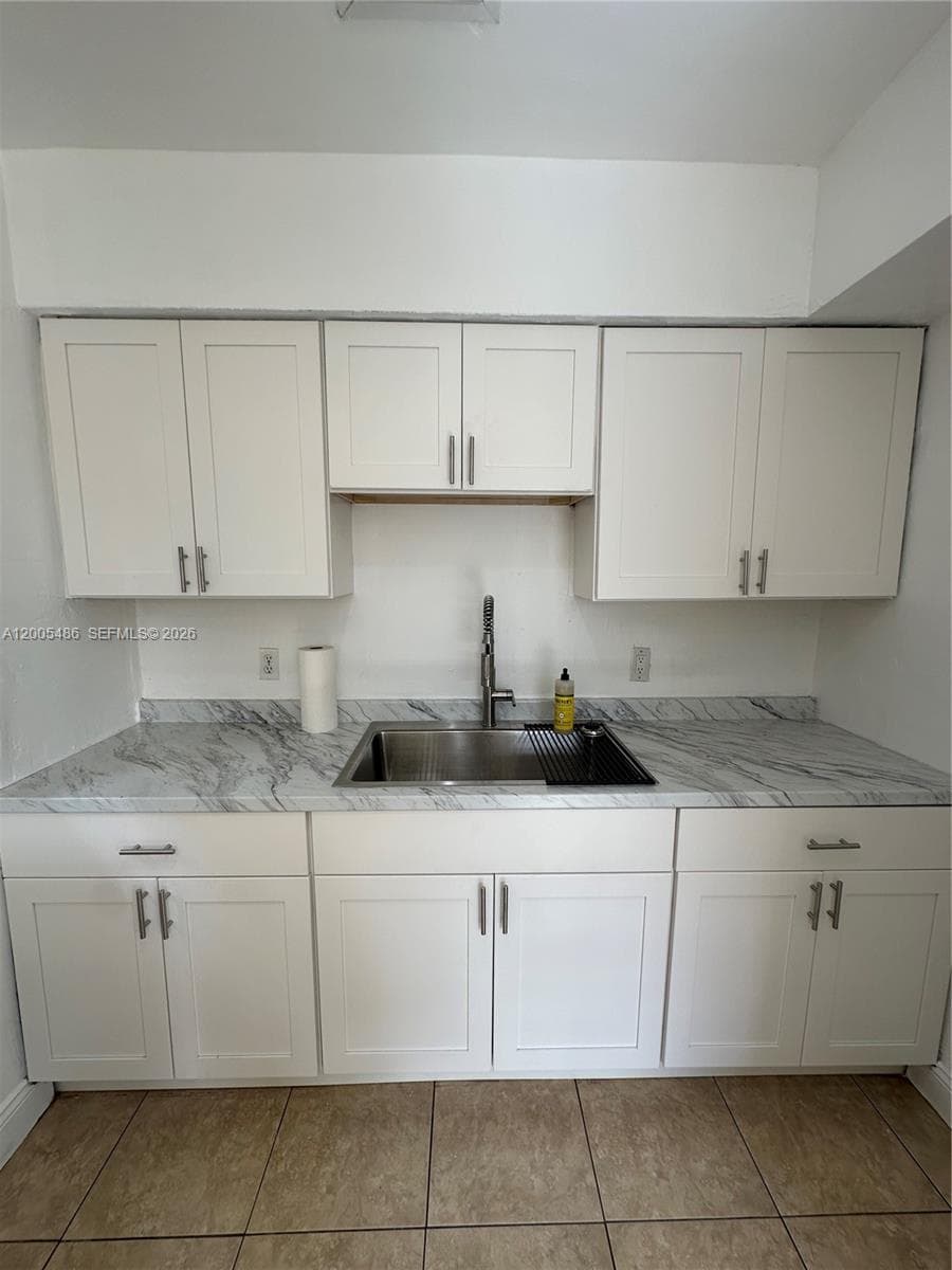 3501 NW 171st Ter, Miami Gardens FL 33056 — 10