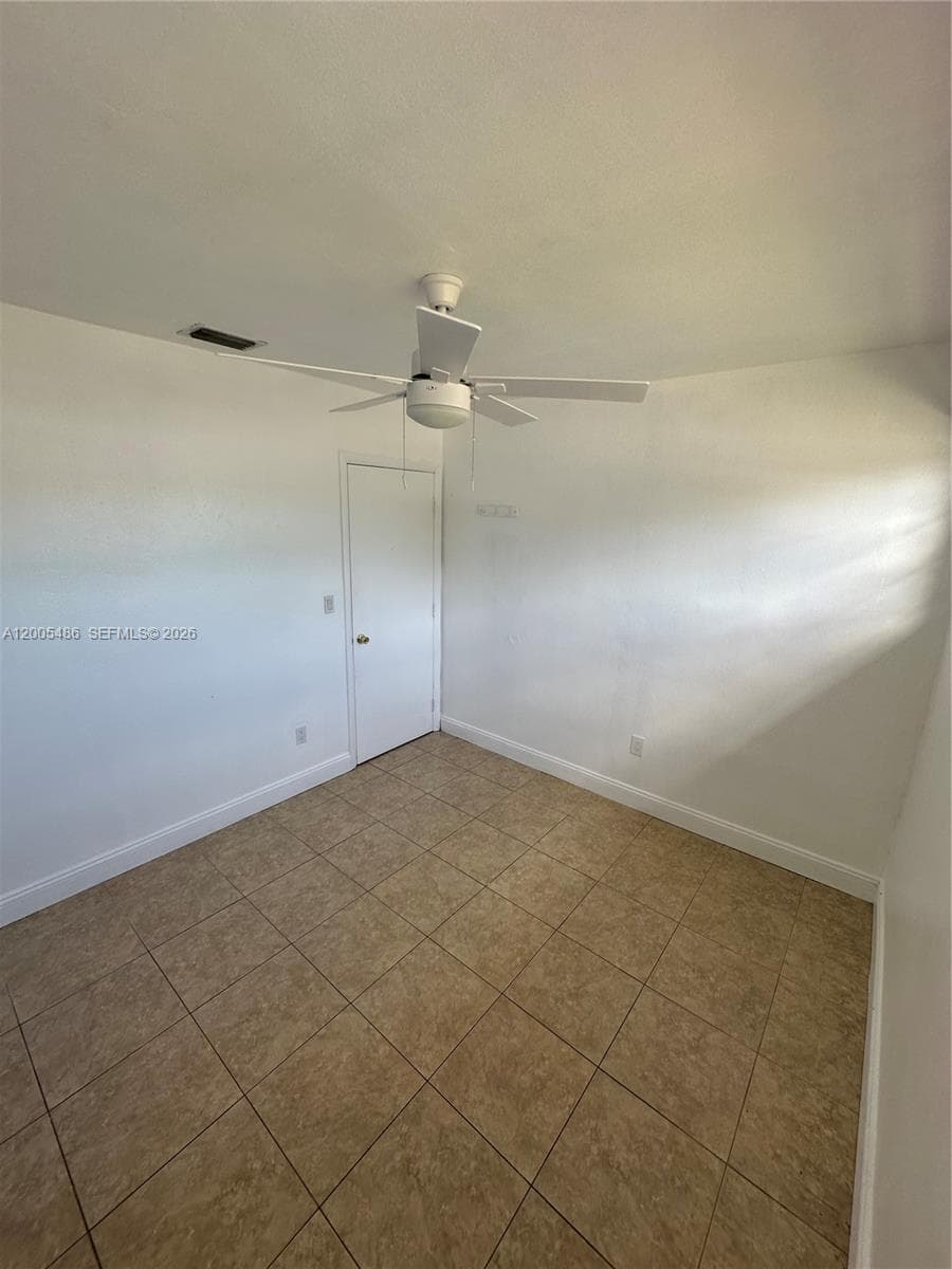 3501 NW 171st Ter, Miami Gardens FL 33056 — 15