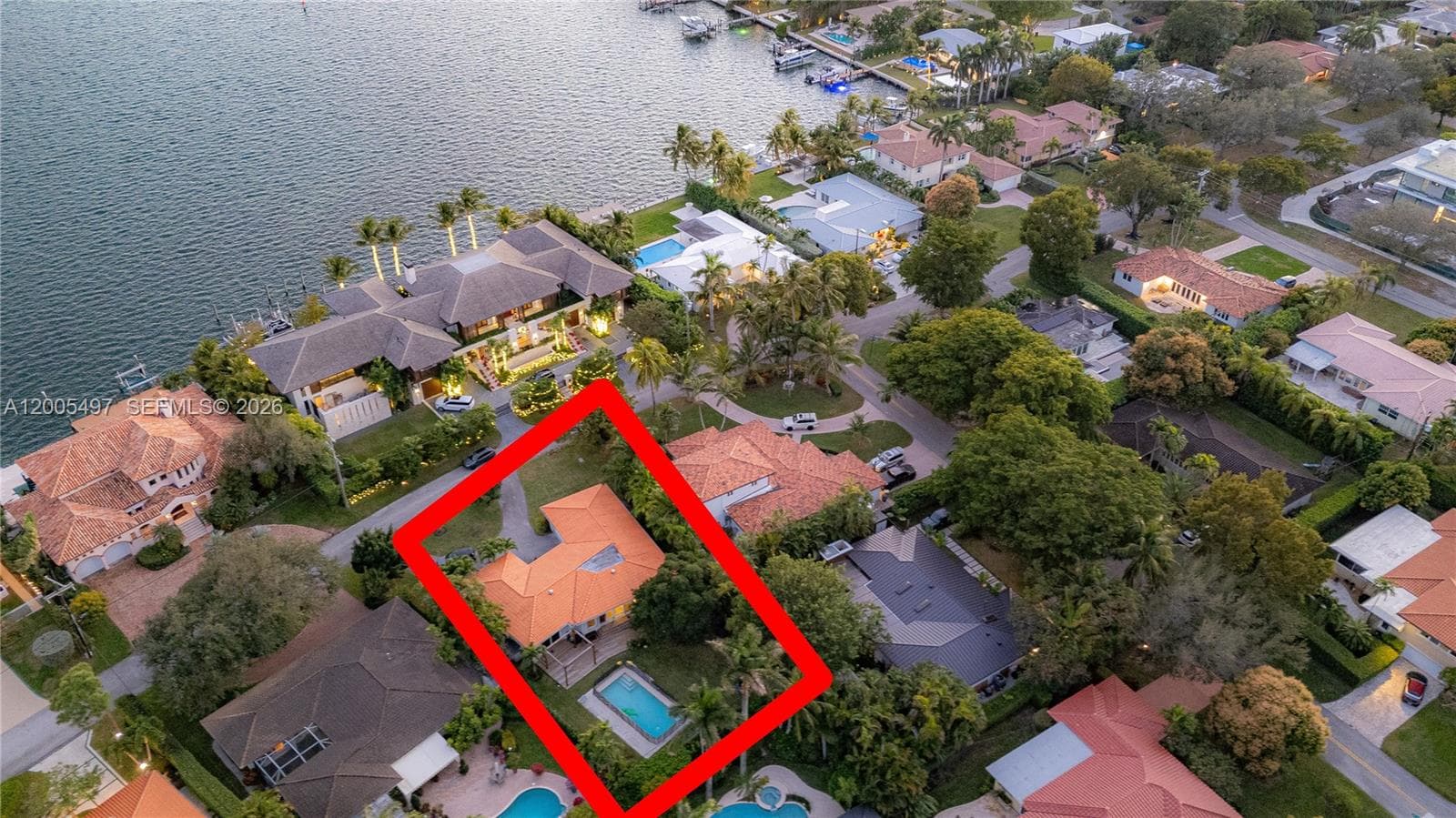 1411 NE 101st St, Miami Shores FL 33138 — 40