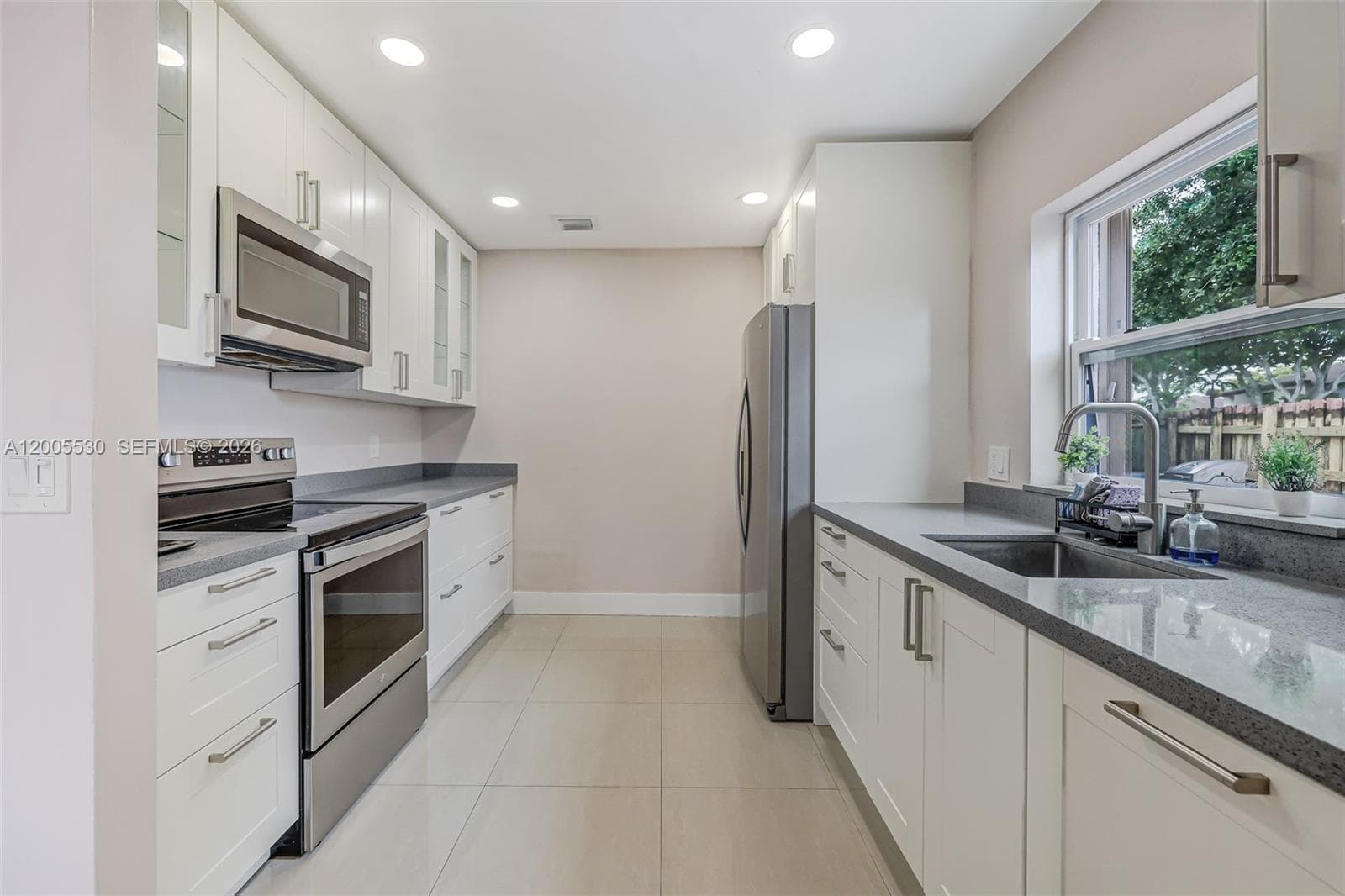 13890 SW 43rd Ter, Miami FL 33175 — 13