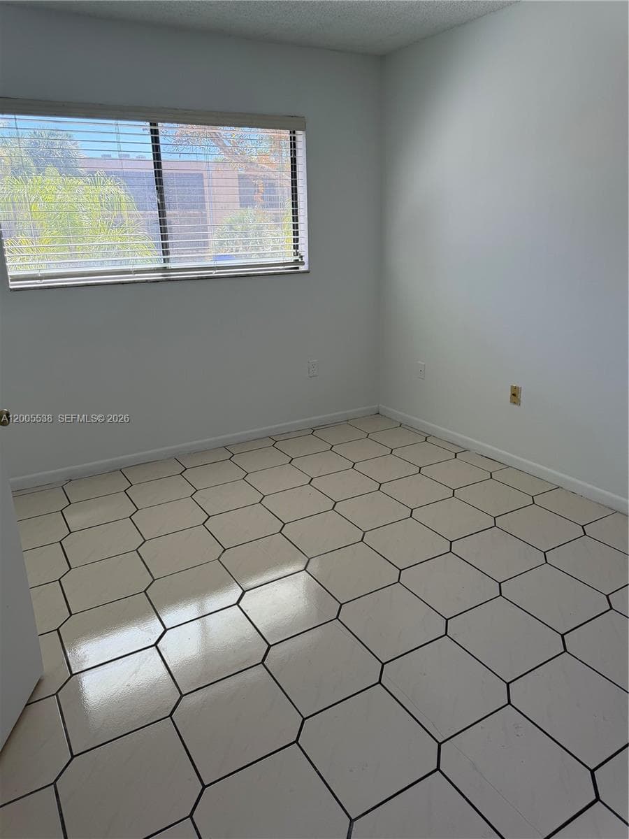 8415 SW 107th Ave # 208W, Miami FL 33173 — 10