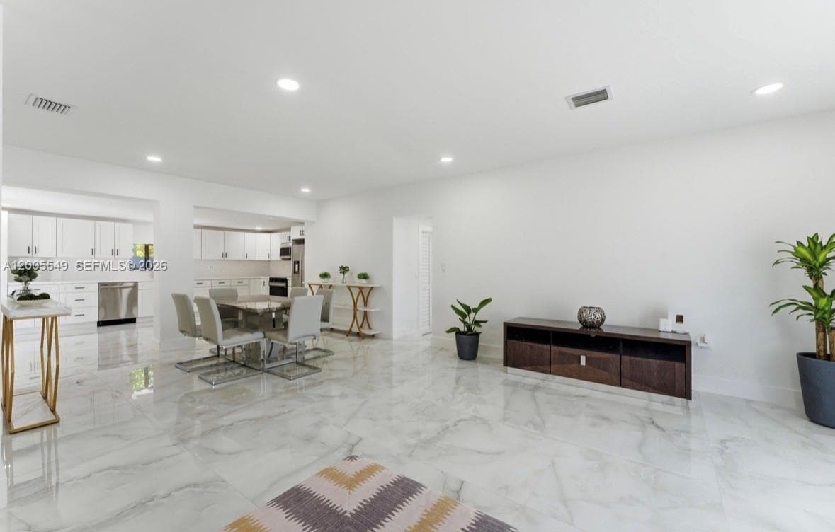 1810 NE 161st St, North Miami Beach FL 33162 — 9