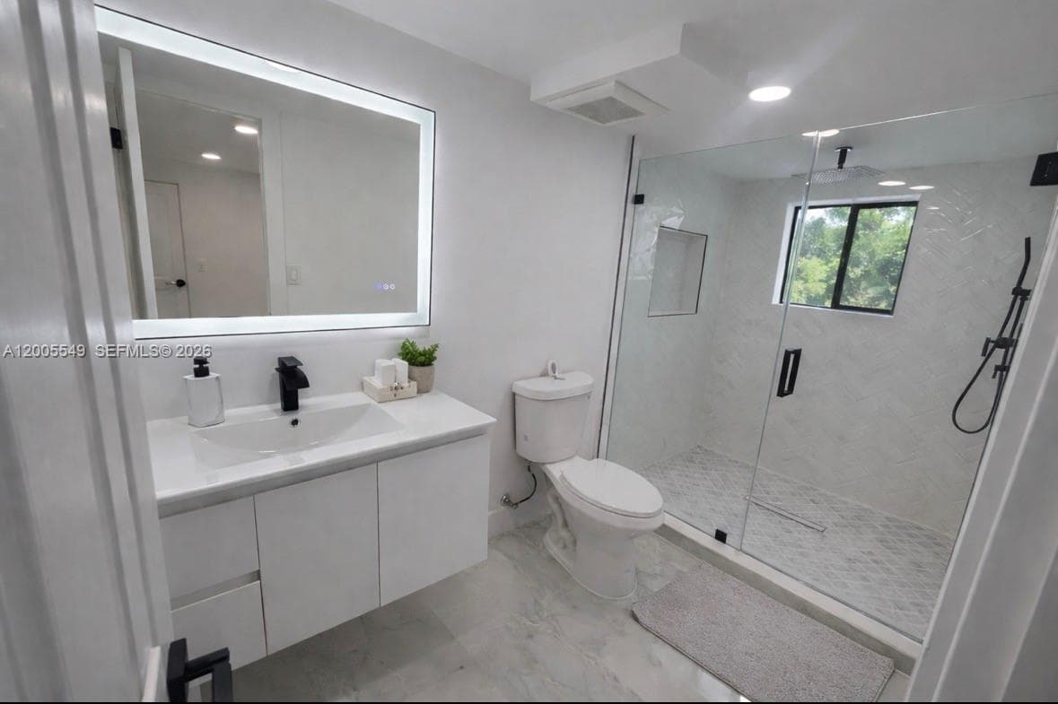 1810 NE 161st St, North Miami Beach FL 33162 — 30