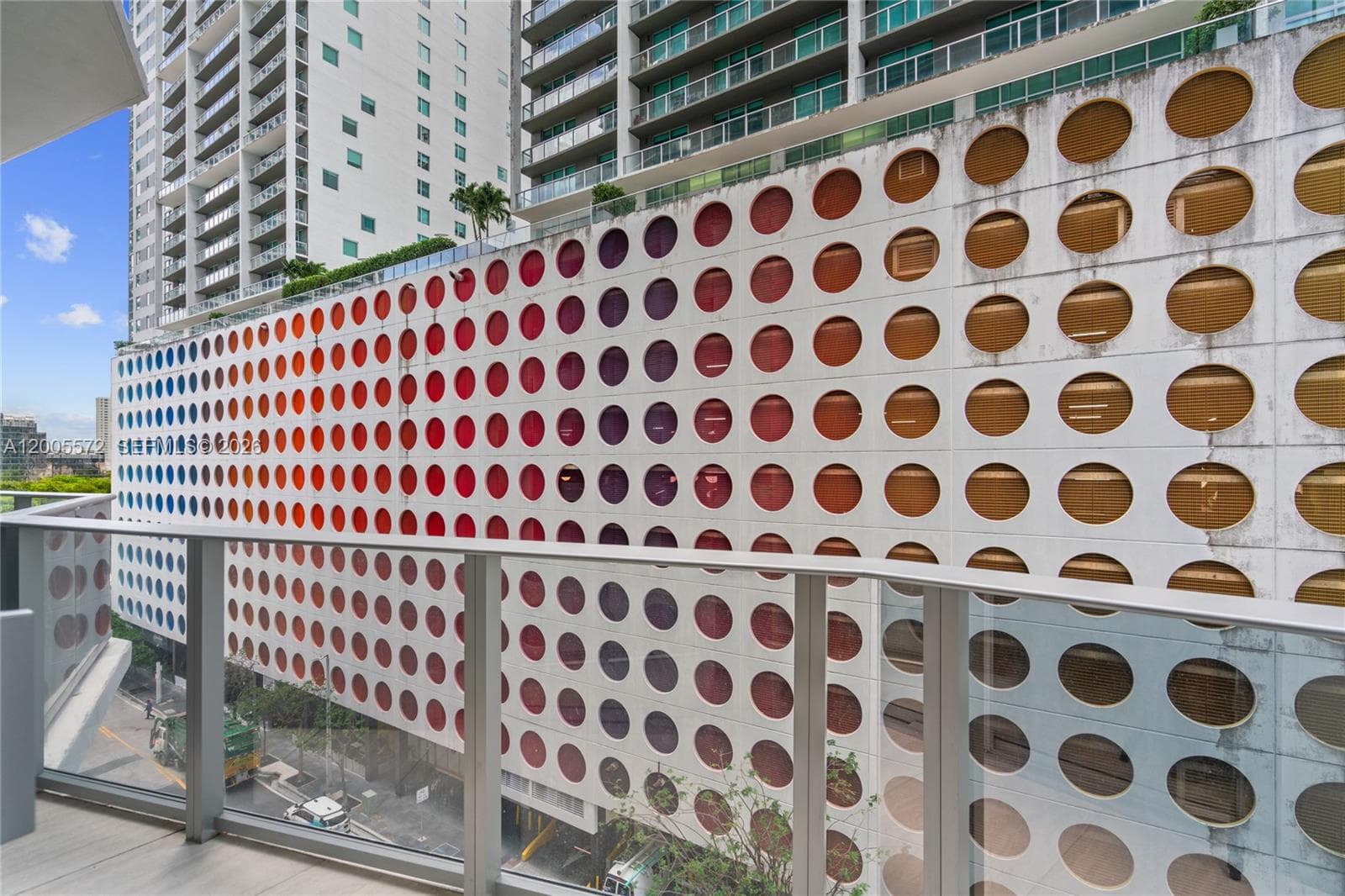 77 SE 5 # 507, Miami FL 33131 — 23