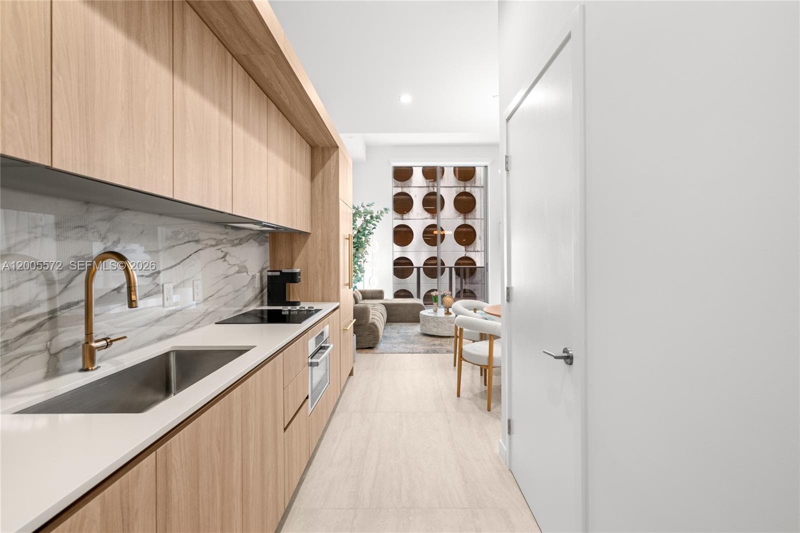 77 SE 5 # 507, Miami FL 33131 — 7