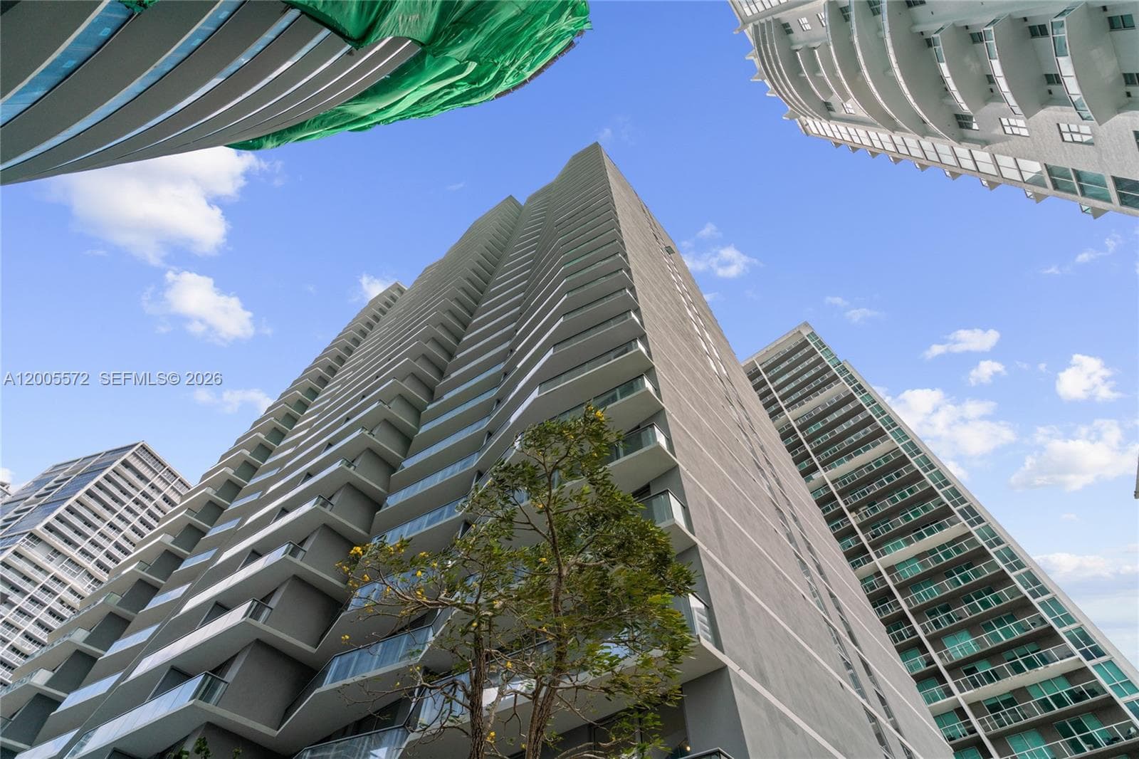 77 SE 5 # 507, Miami FL 33131 — 1