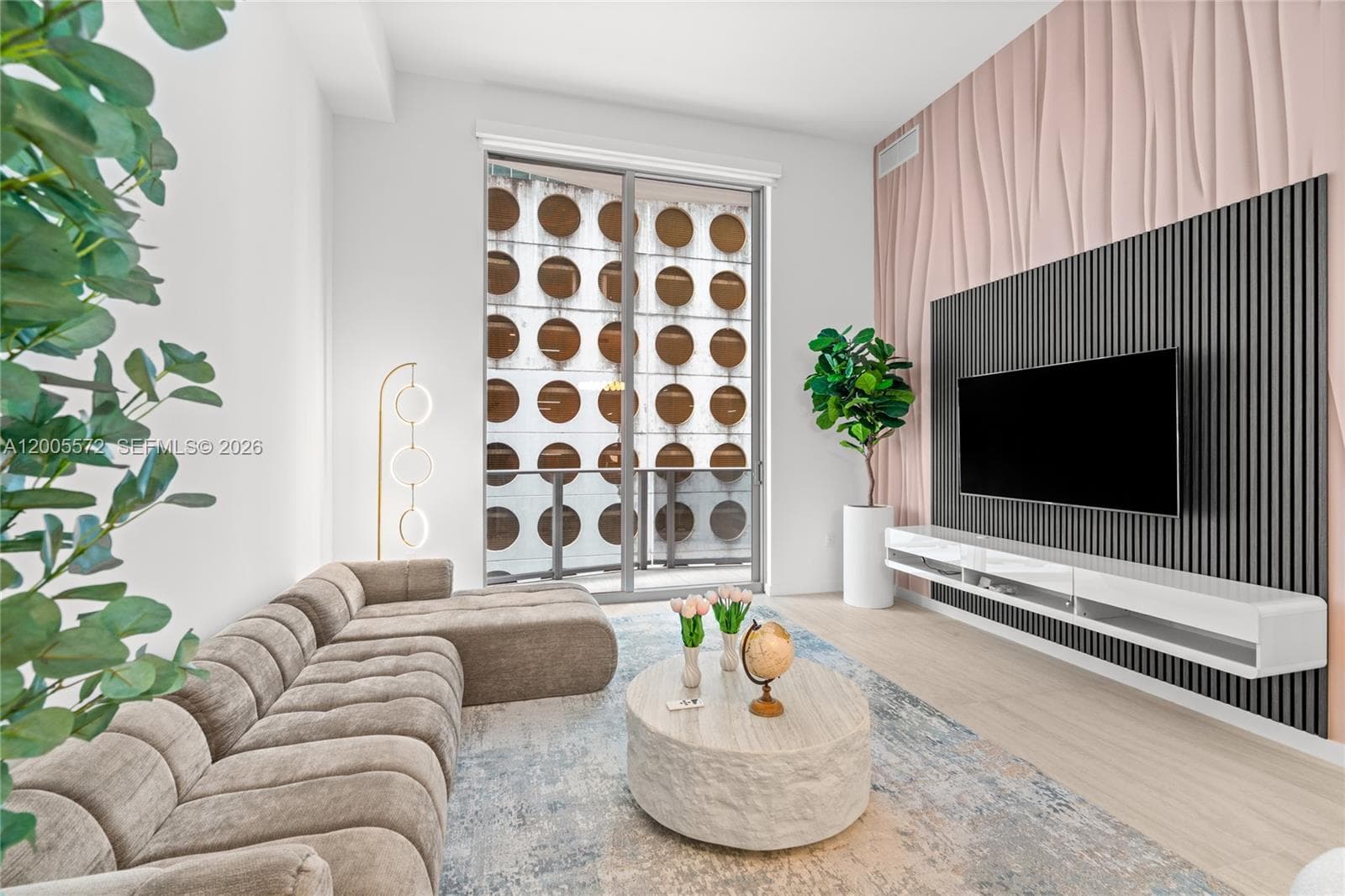 77 SE 5 # 507, Miami FL 33131 — 9