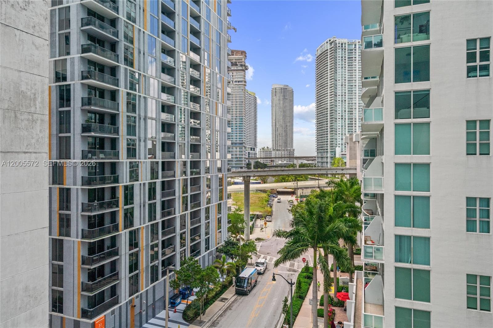 77 SE 5 # 507, Miami FL 33131 — 24