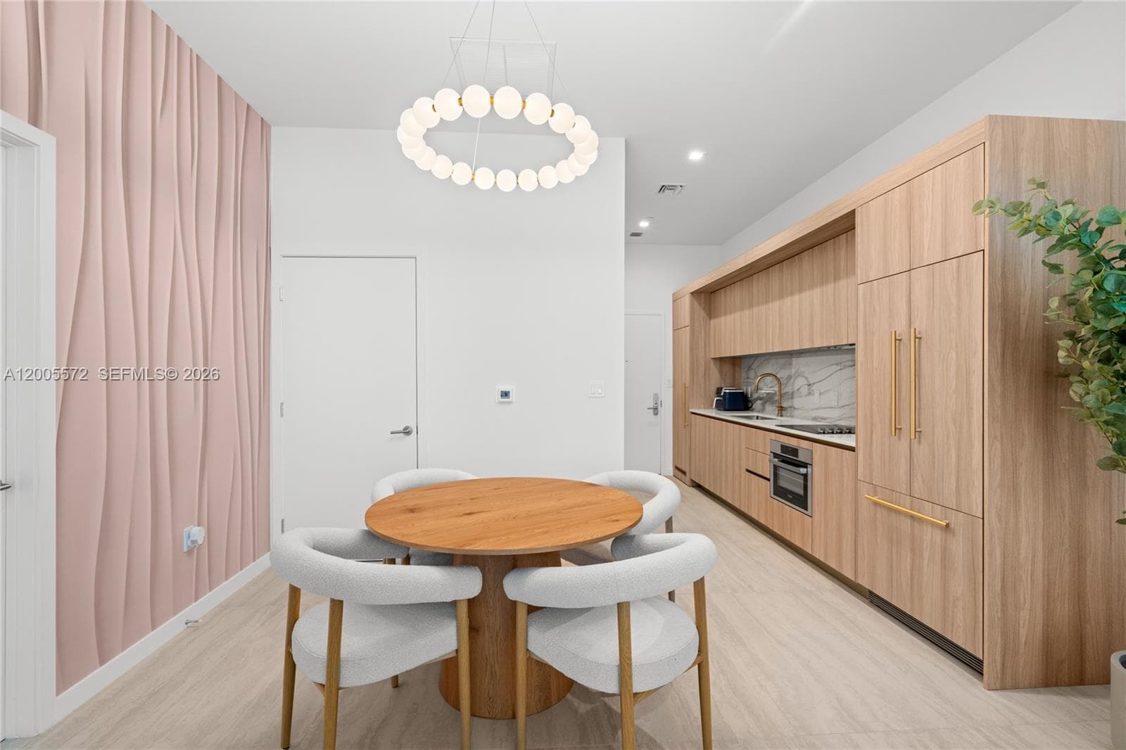 77 SE 5 # 507, Miami FL 33131 — 14
