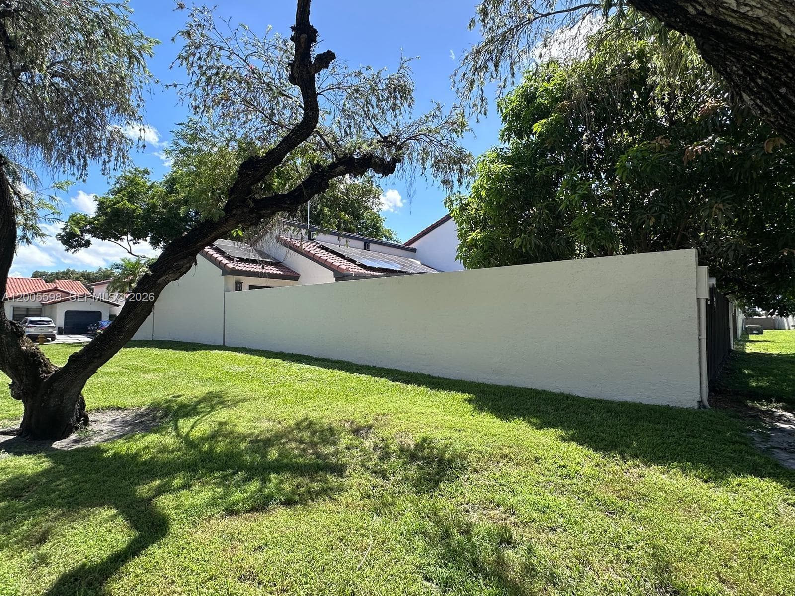 6633 NW 178th Ter, Hialeah FL 33015 — 7