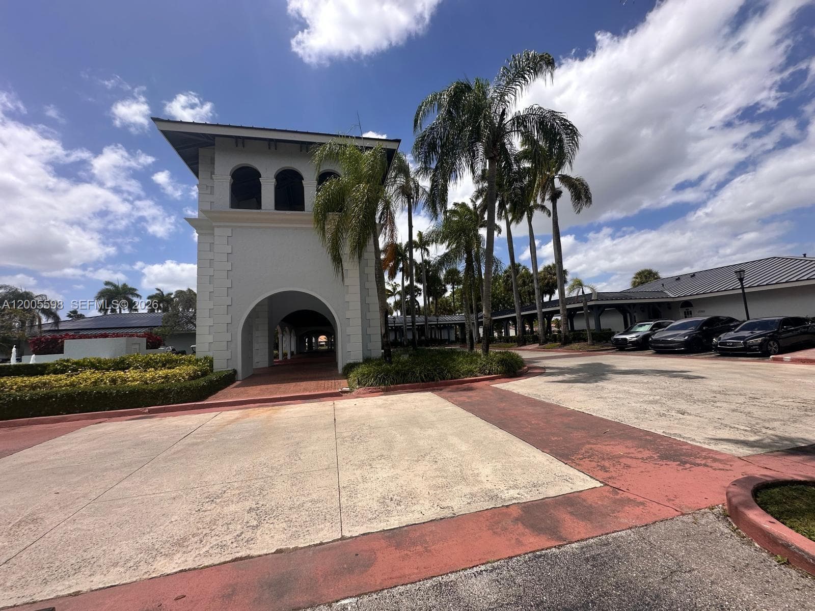 6633 NW 178th Ter, Hialeah FL 33015 — 32