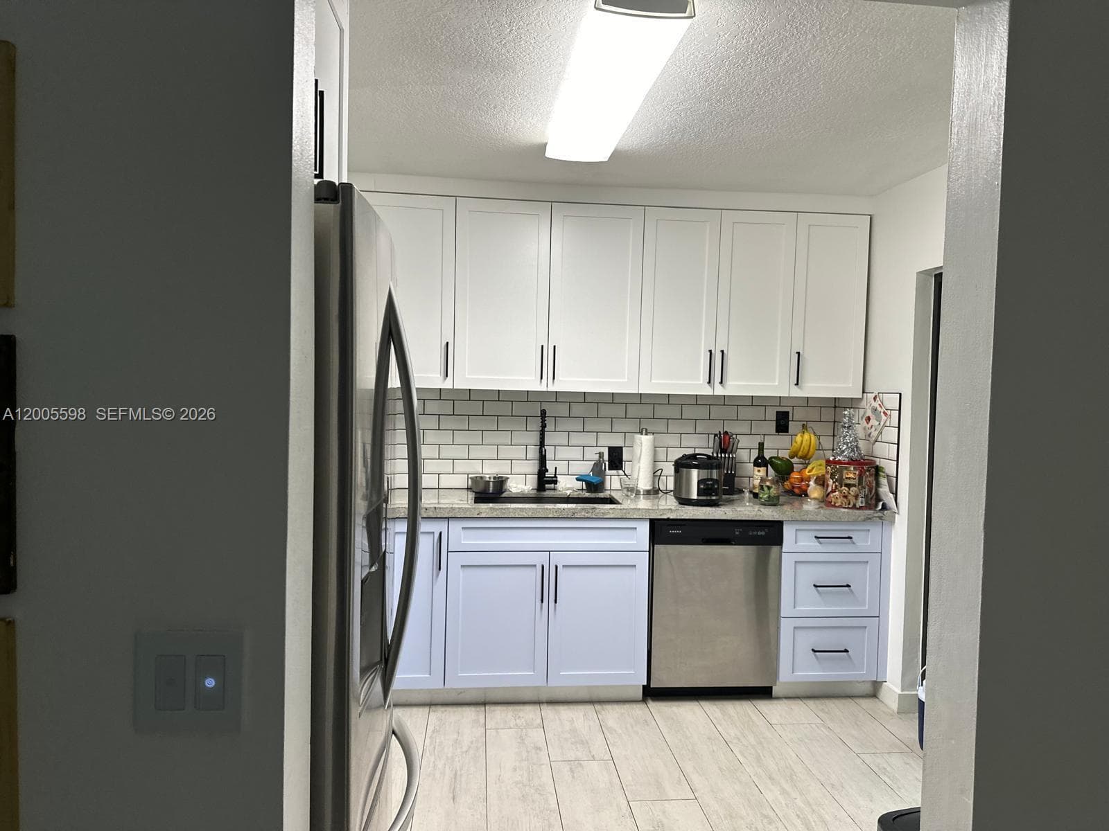6633 NW 178th Ter, Hialeah FL 33015 — 9