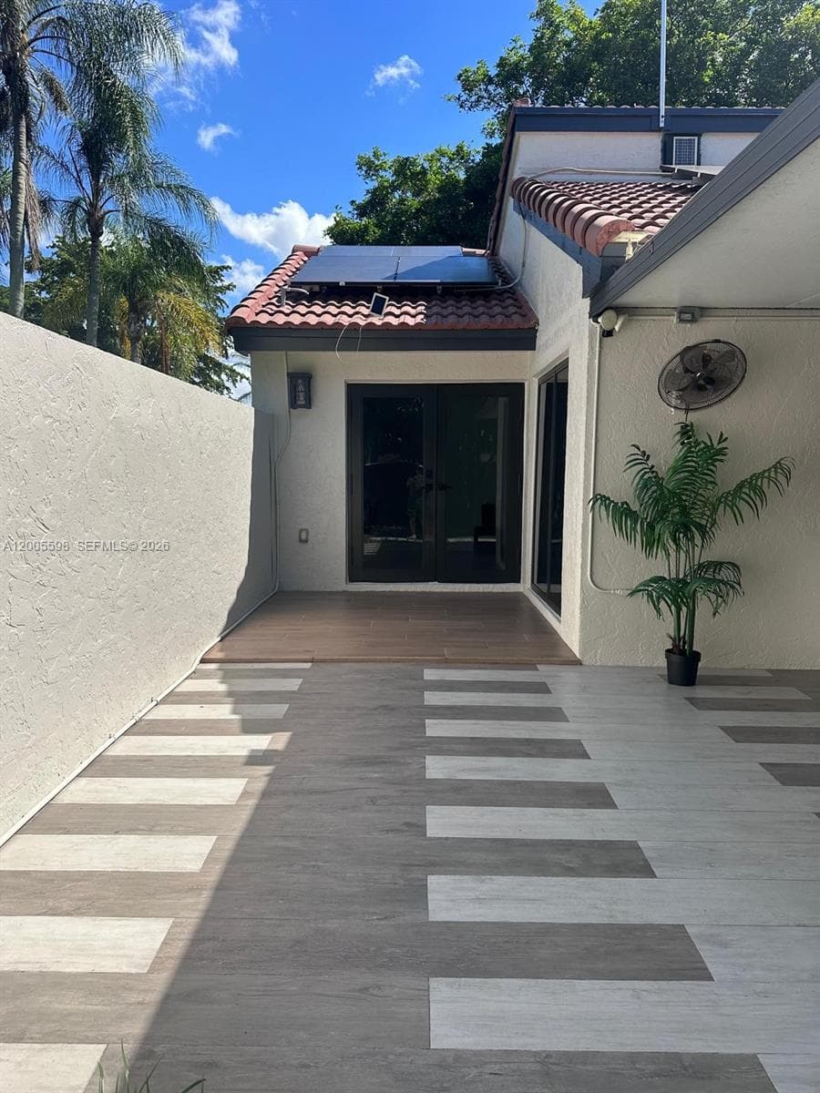 6633 NW 178th Ter, Hialeah FL 33015 — 41