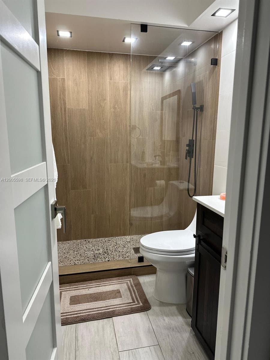 6633 NW 178th Ter, Hialeah FL 33015 — 21
