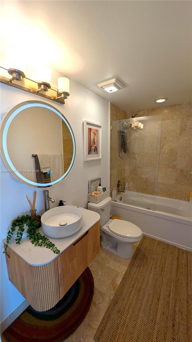 350 S Miami Ave # 2813, Miami FL 33130 — 14