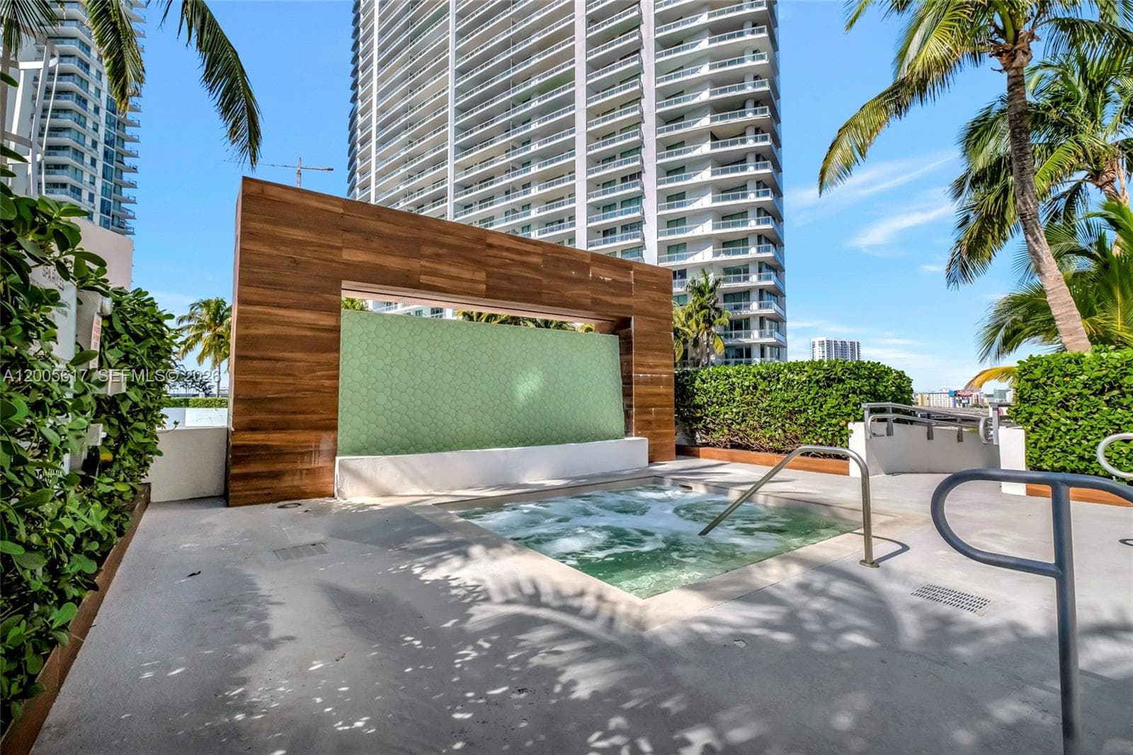 350 S Miami Ave # 2813, Miami FL 33130 — 18