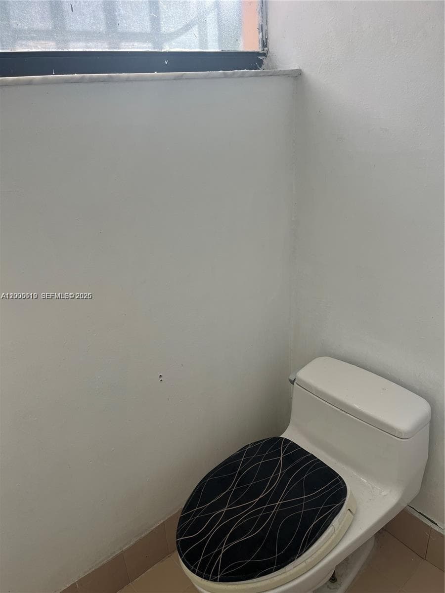 2255 W 55th St # 2, Hialeah FL 33016 — 6