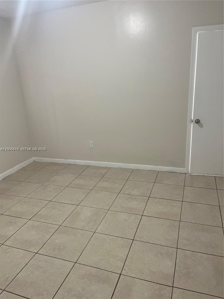 2255 W 55th St # 2, Hialeah FL 33016 — 5