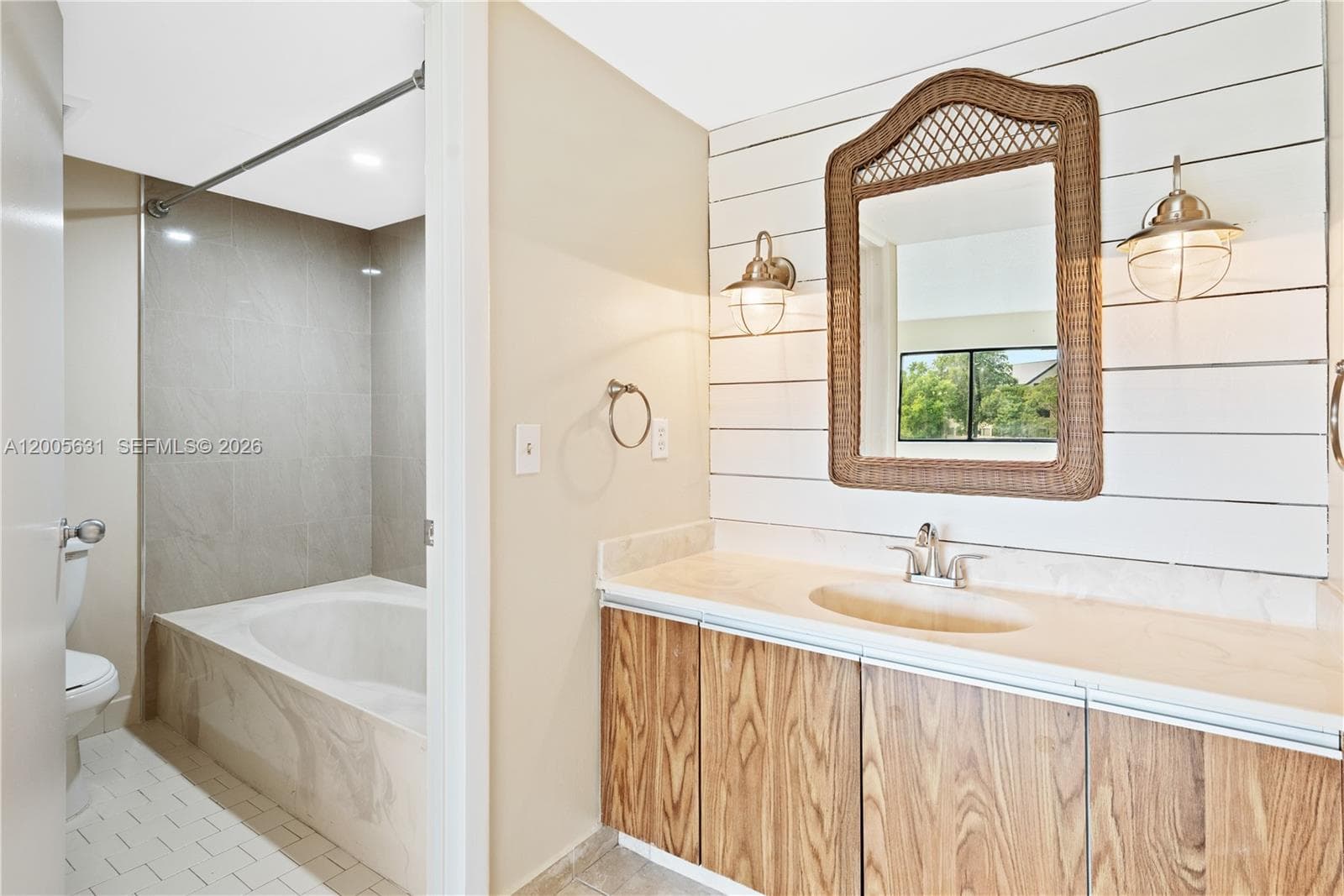6601 SW 116th Ct # 404, Miami FL 33173 — 18