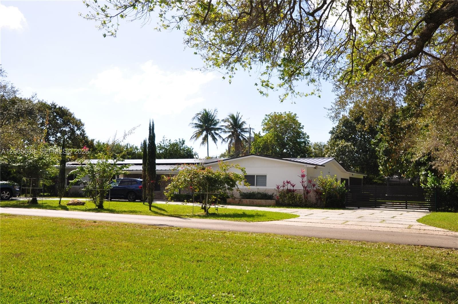 7400 SW 116th St, Pinecrest FL 33156 — 1