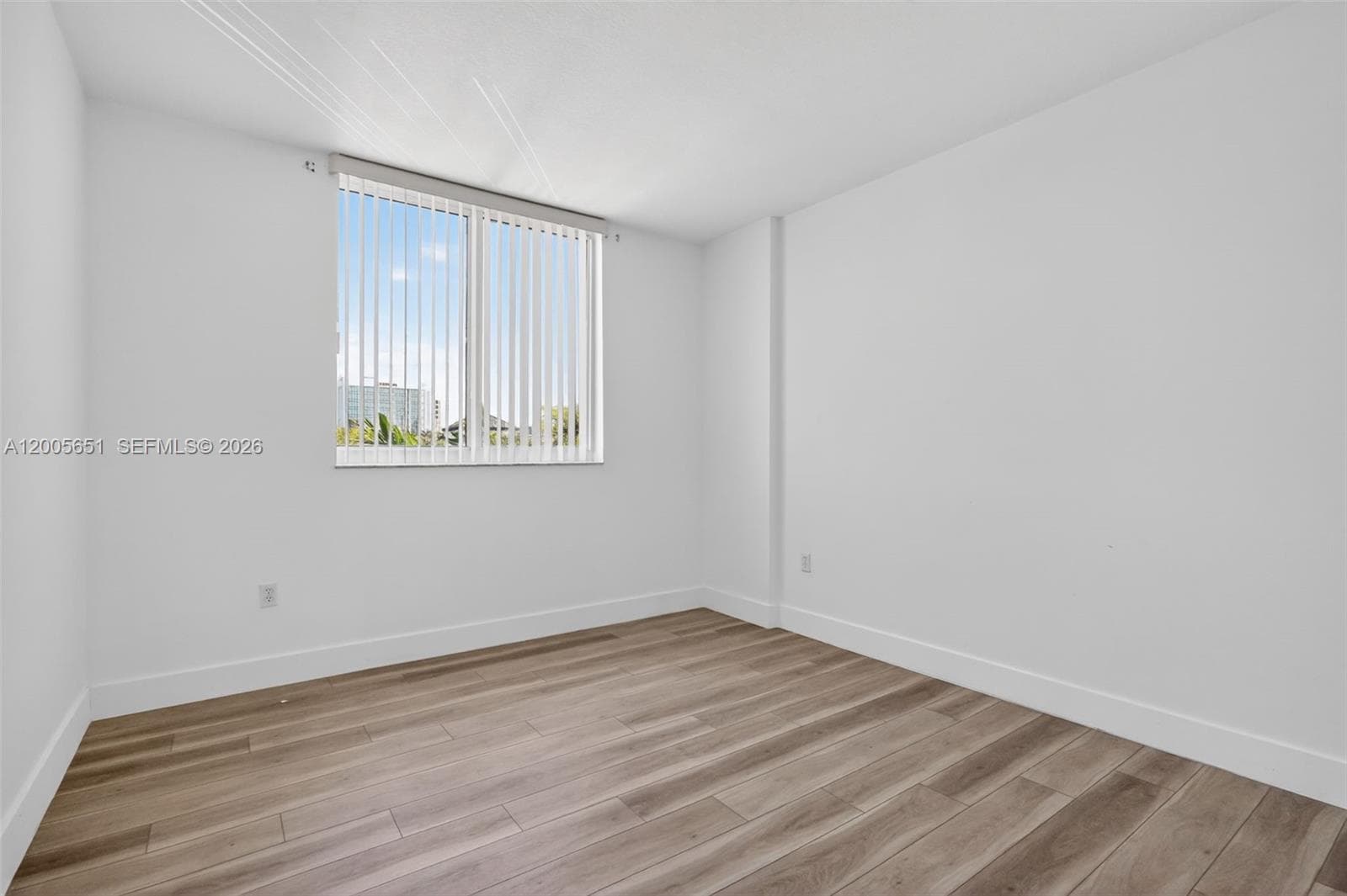 2775 NE 187th St # 202, Aventura FL 33180 — 16