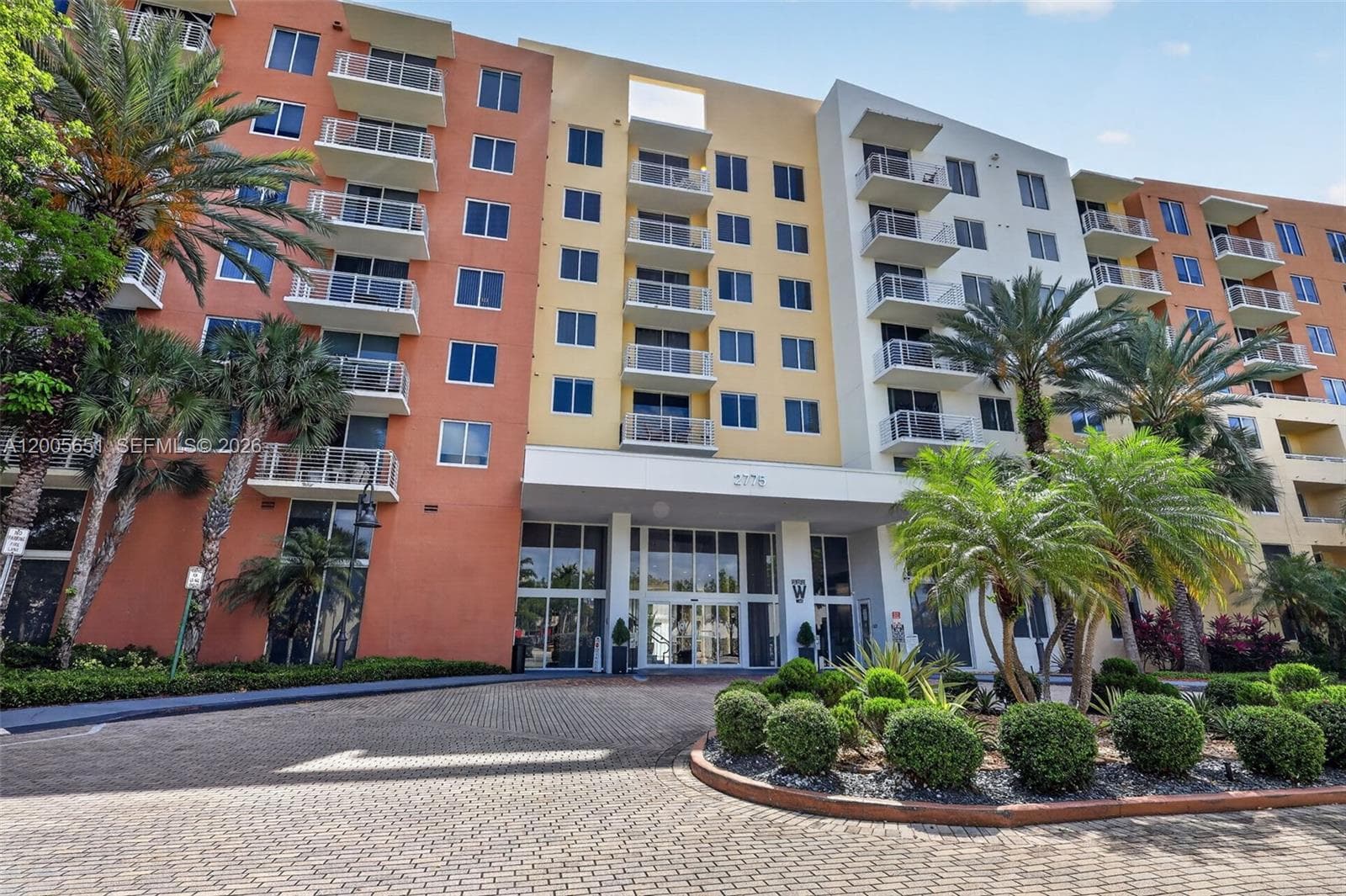 2775 NE 187th St # 202, Aventura FL 33180 — 1