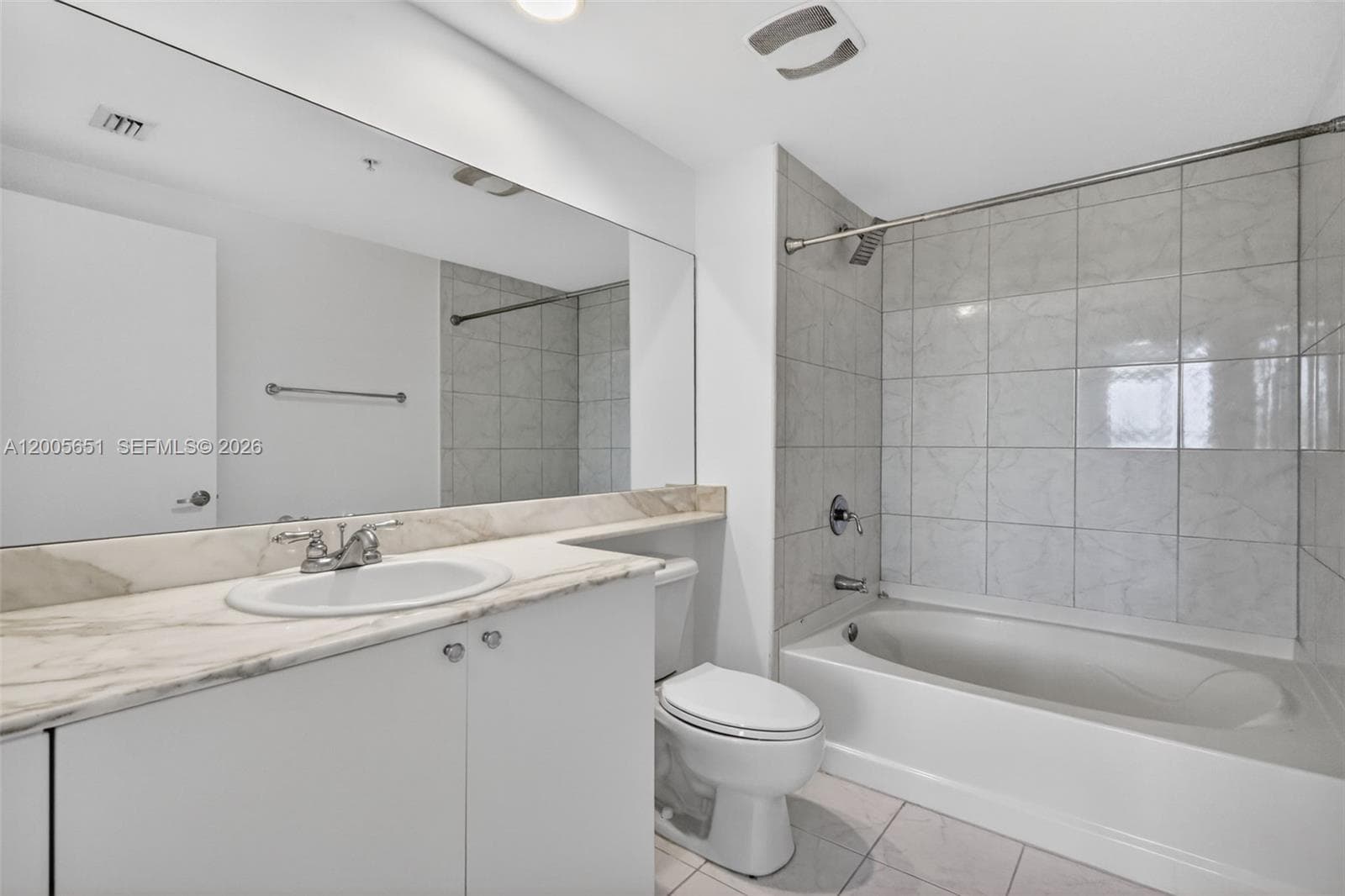 2775 NE 187th St # 202, Aventura FL 33180 — 18