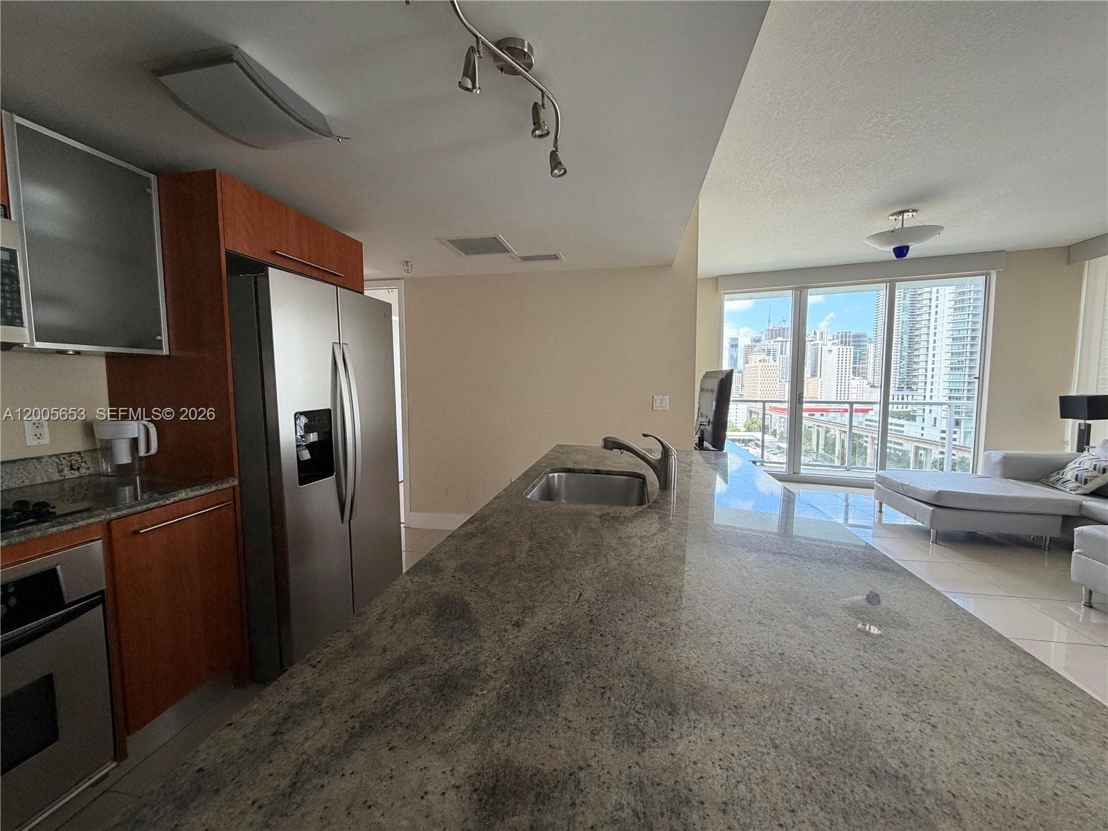 185 SW 7th St # 1511, Miami FL 33130 — 3