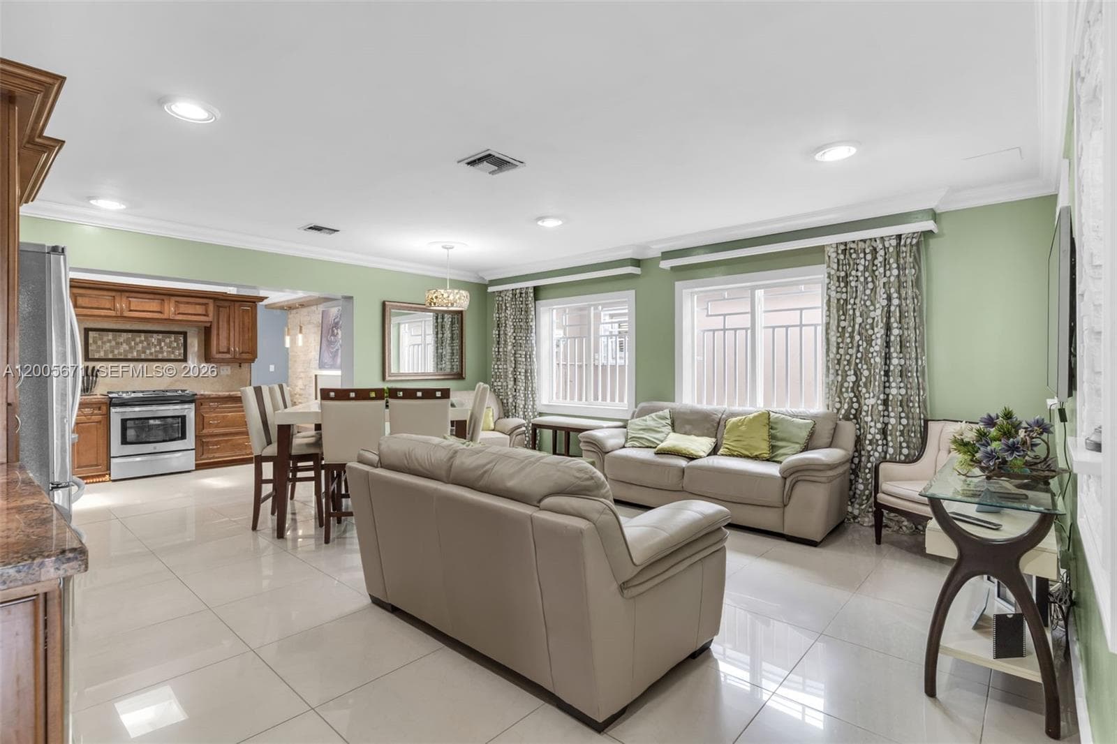 17932 NW 78th Ave, Hialeah FL 33015 — 27