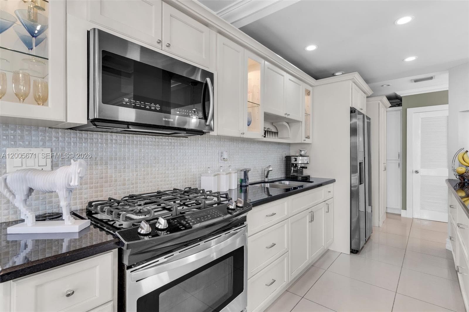 17932 NW 78th Ave, Hialeah FL 33015 — 14