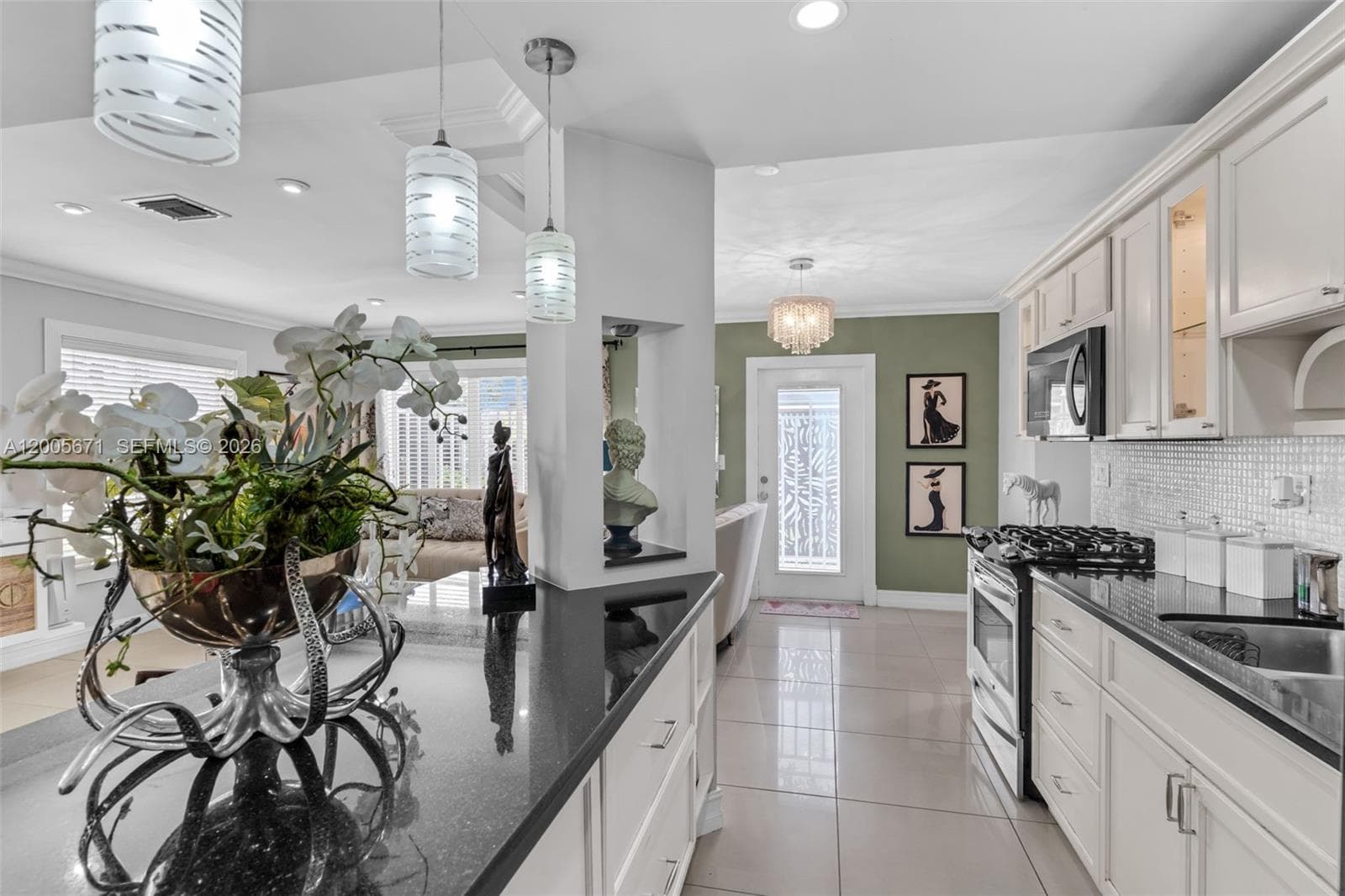 17932 NW 78th Ave, Hialeah FL 33015 — 15