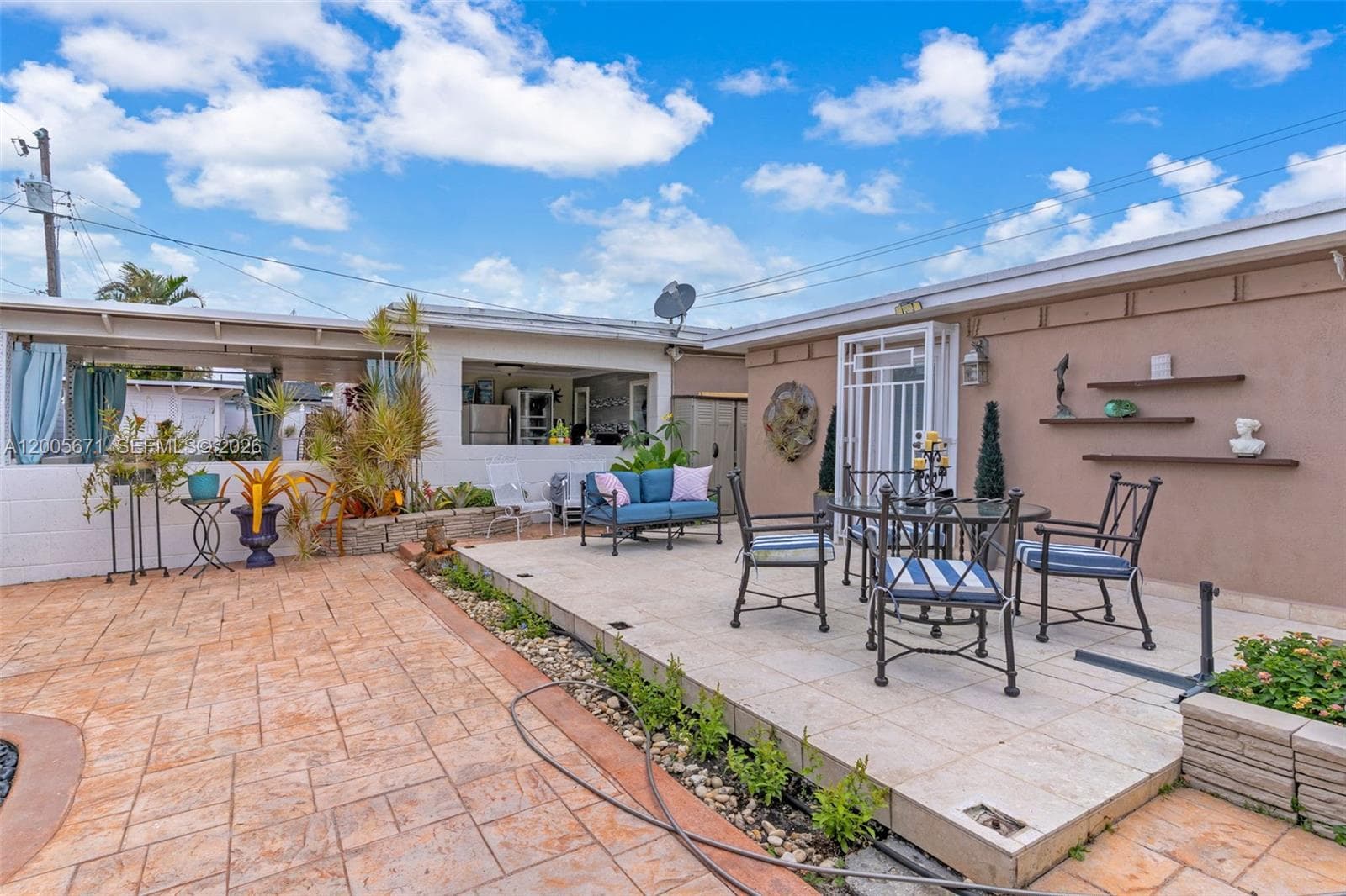 17932 NW 78th Ave, Hialeah FL 33015 — 40