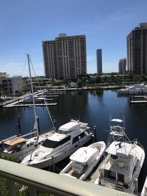 19901 E Country Club Dr # 2604, Aventura FL 33180 — 4