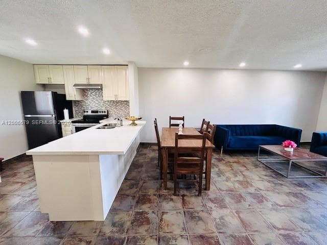7740 Camino Real # G404, Miami FL 33143 — 1