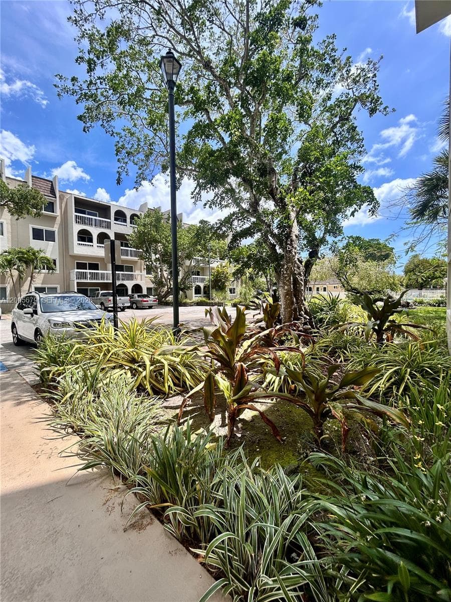 7740 Camino Real # G404, Miami FL 33143 — 18