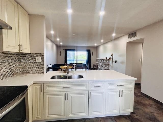 7740 Camino Real # G404, Miami FL 33143 — 4