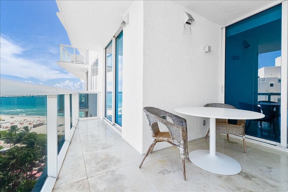 3801 Collins Ave # 1105, Miami Beach FL 33140 — 27
