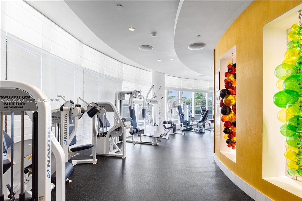 3801 Collins Ave # 1105, Miami Beach FL 33140 — 42