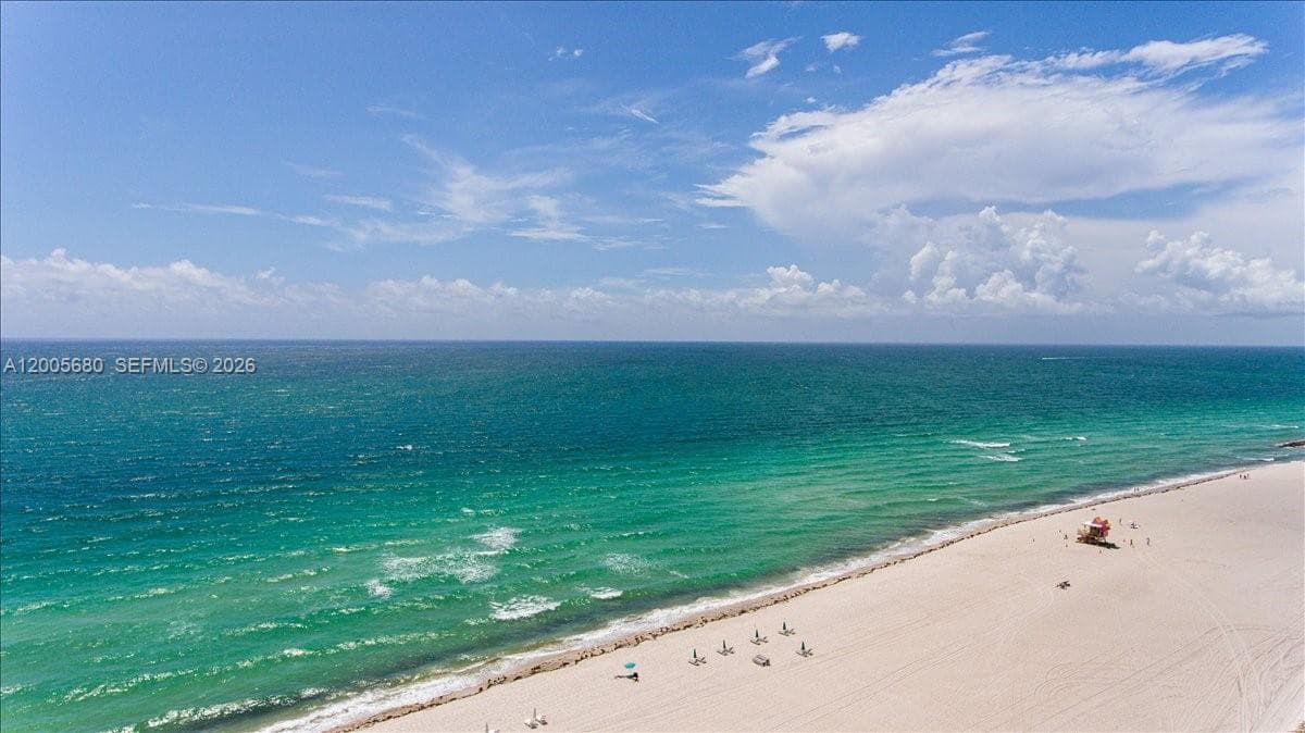 3801 Collins Ave # 1105, Miami Beach FL 33140 — 11