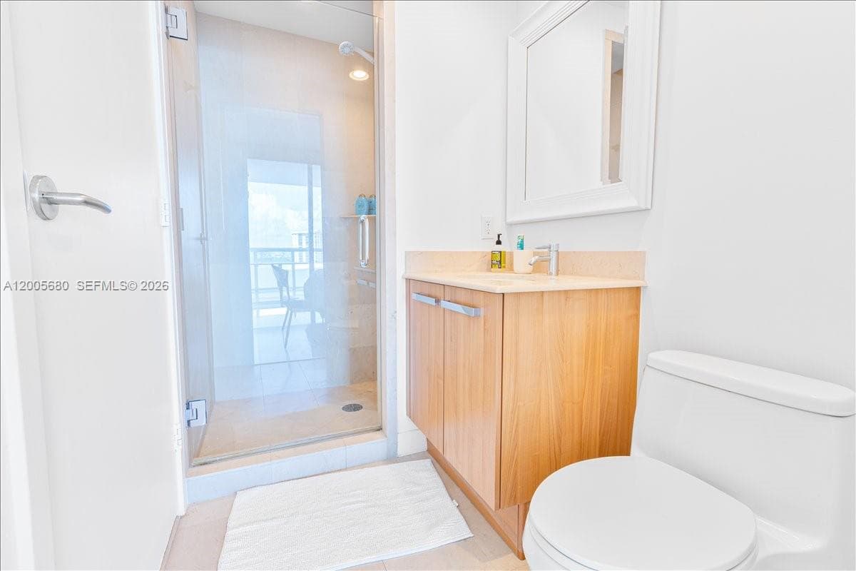 3801 Collins Ave # 1105, Miami Beach FL 33140 — 31