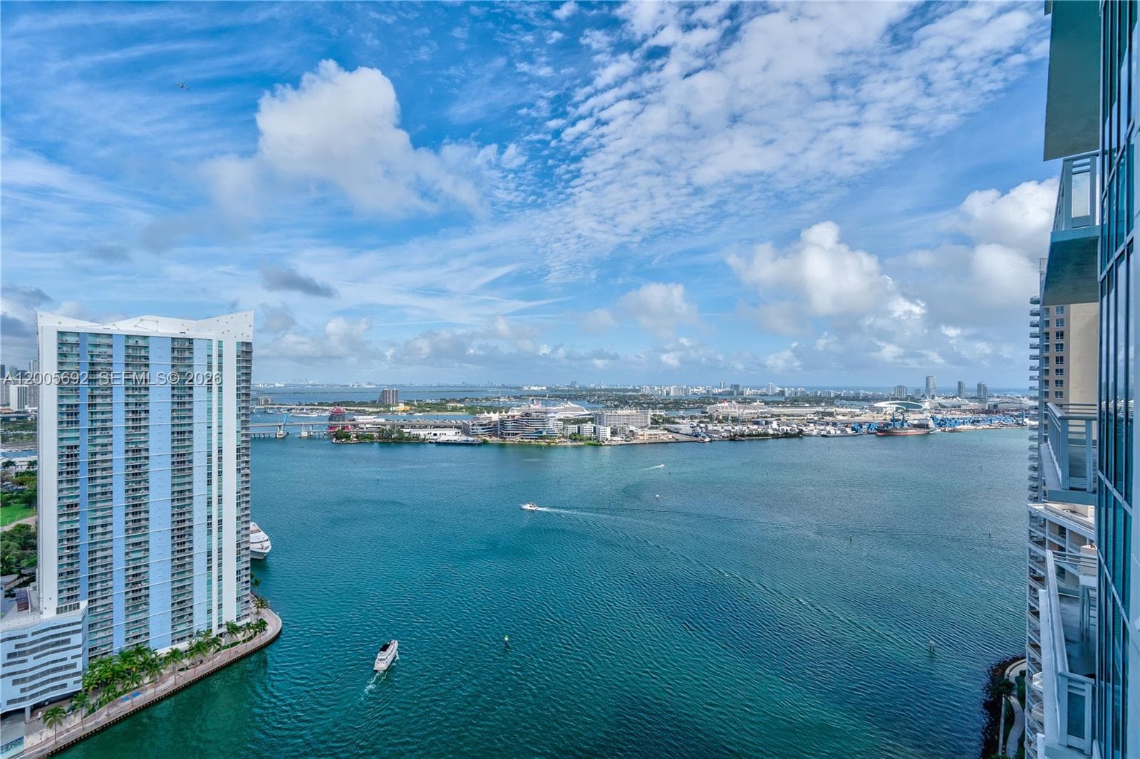 900 Brickell Key Blvd # 3002, Miami FL 33131 — 2