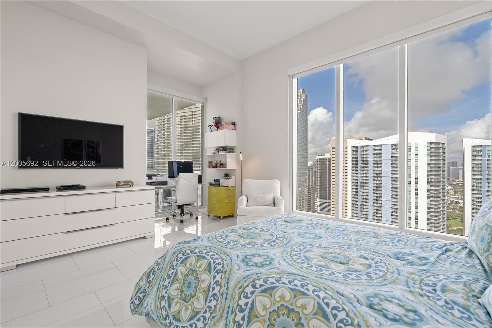 900 Brickell Key Blvd # 3002, Miami FL 33131 — 26