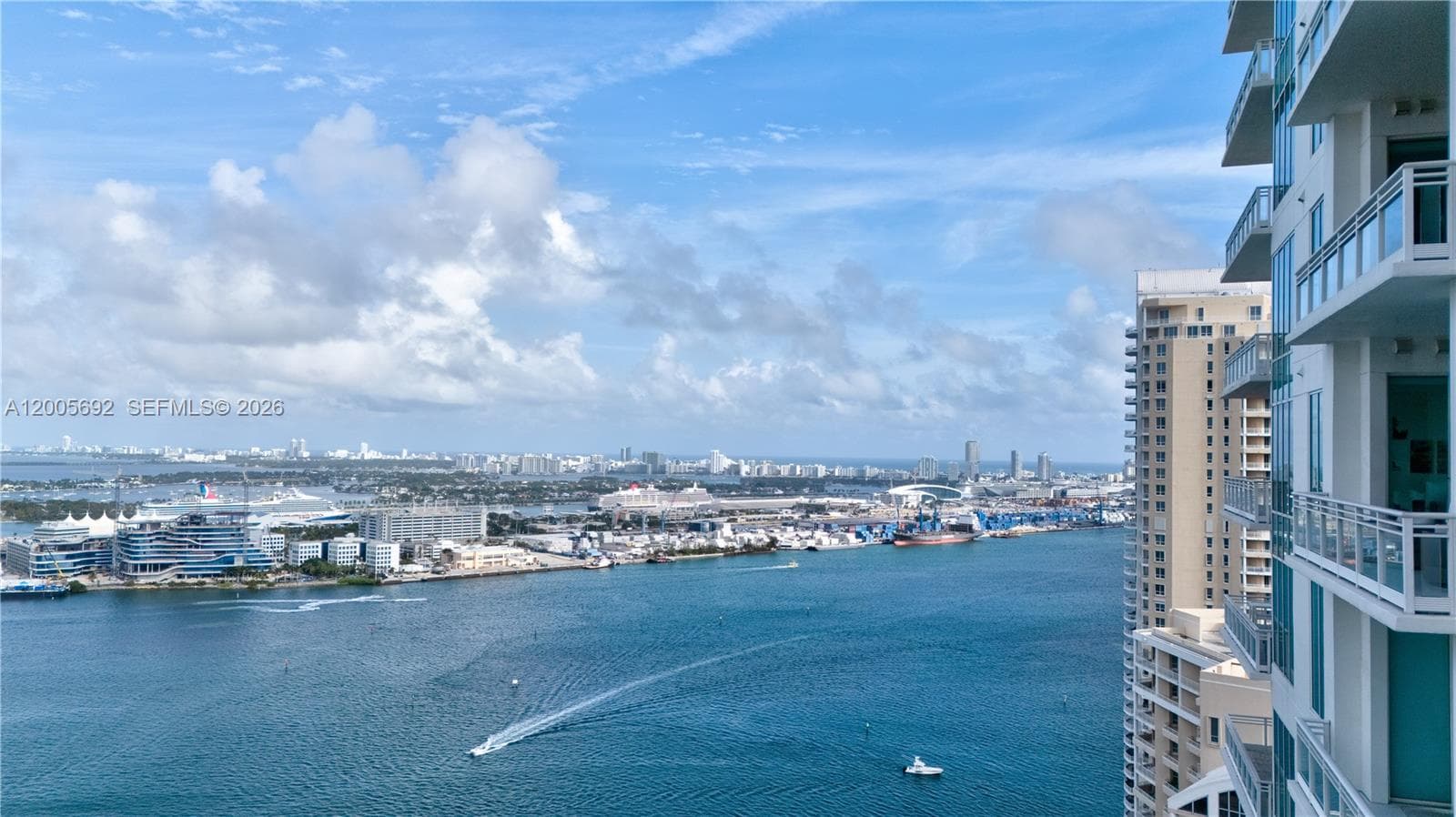 900 Brickell Key Blvd # 3002, Miami FL 33131 — 1