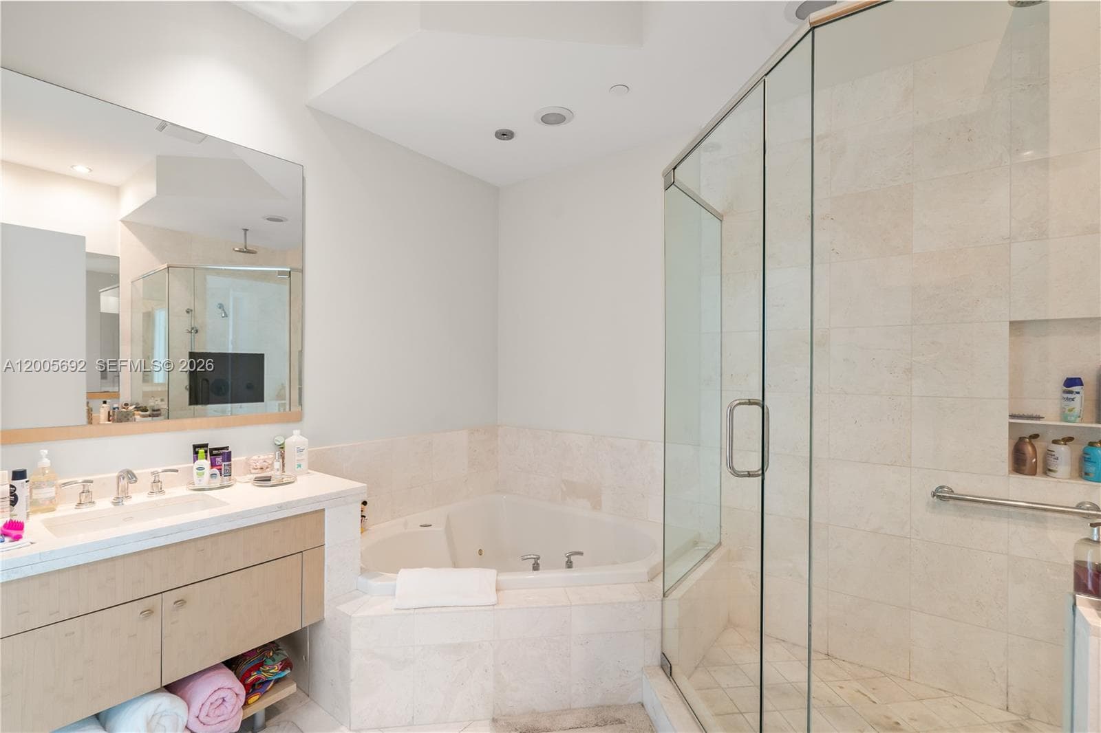 900 Brickell Key Blvd # 3002, Miami FL 33131 — 28