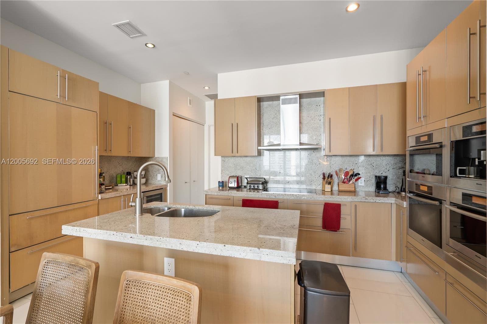 900 Brickell Key Blvd # 3002, Miami FL 33131 — 20