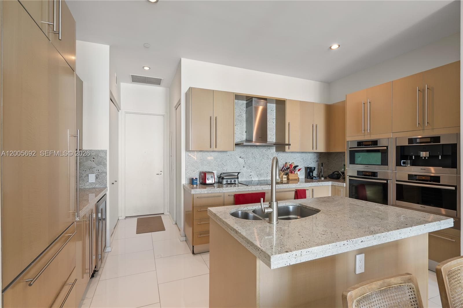 900 Brickell Key Blvd # 3002, Miami FL 33131 — 19