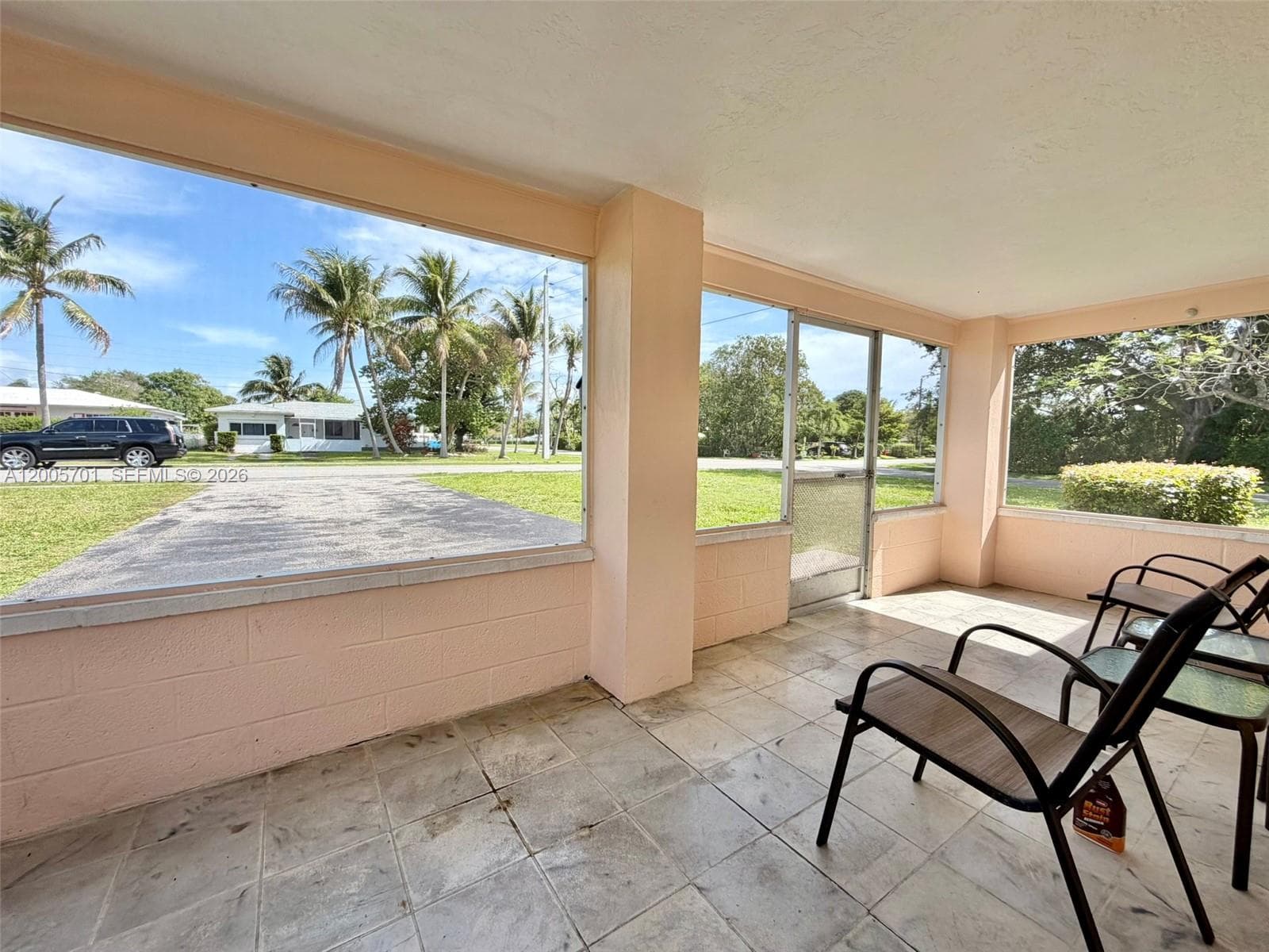 1698 NE 177th St, North Miami Beach FL 33162 — 16