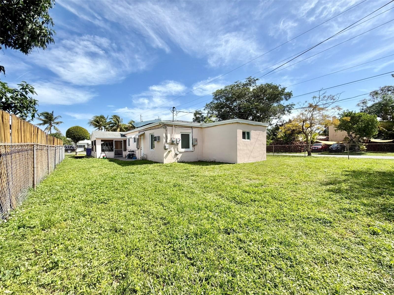 1698 NE 177th St, North Miami Beach FL 33162 — 20