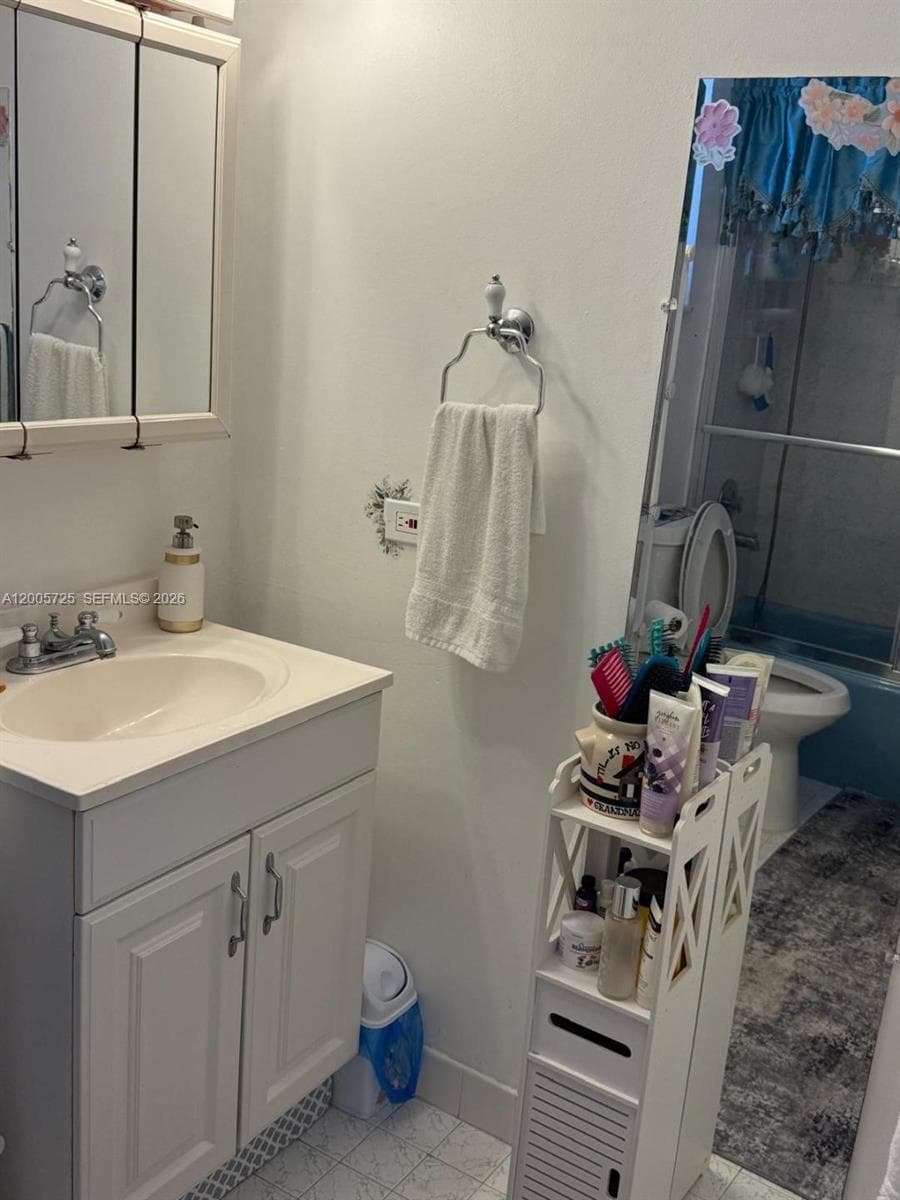 447 NE 195th St # 310, Miami FL 33179 — 12