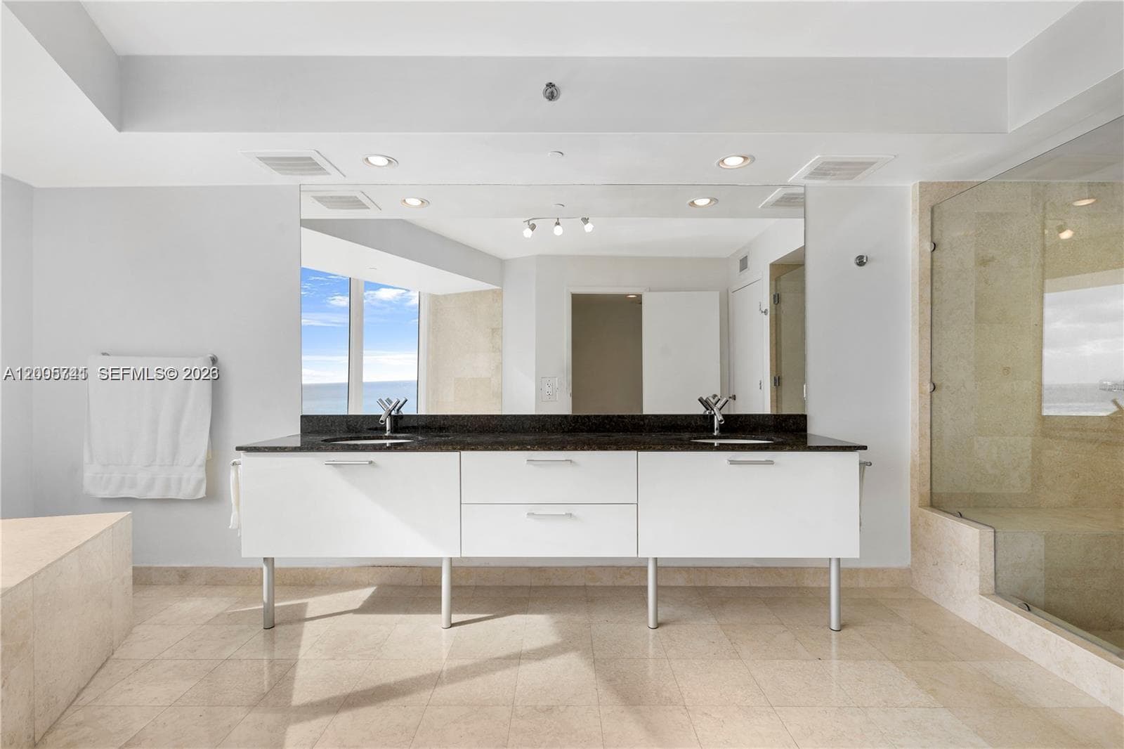17201 Collins Ave # 3101, Sunny Isles Beach FL 33160 — 17